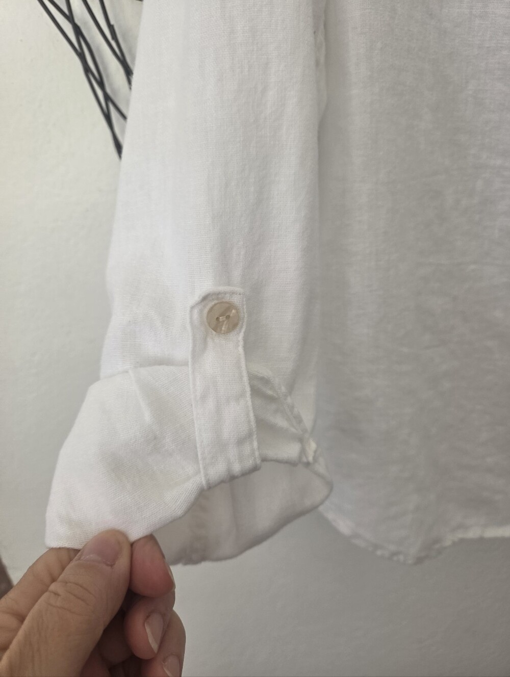 Orvis Women’s Small White Linen Rayon Button Down Roll Tab Shirt - Picture 6 of 6